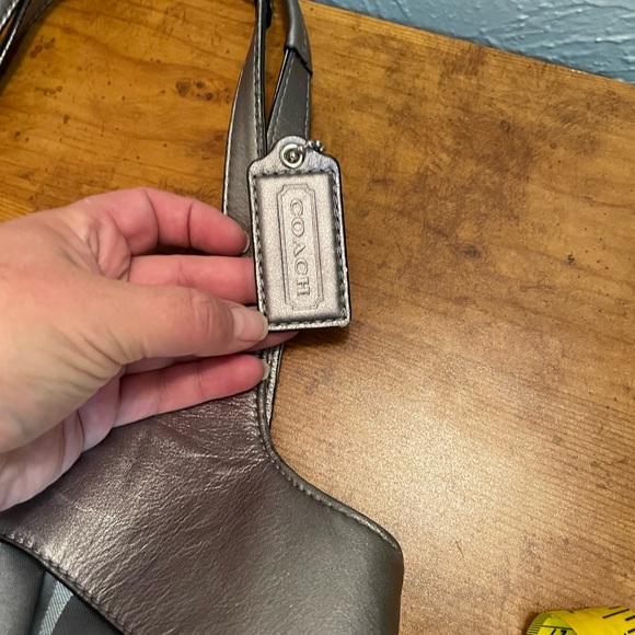 Beautiful Coach bag used once - Picture 6 of 8